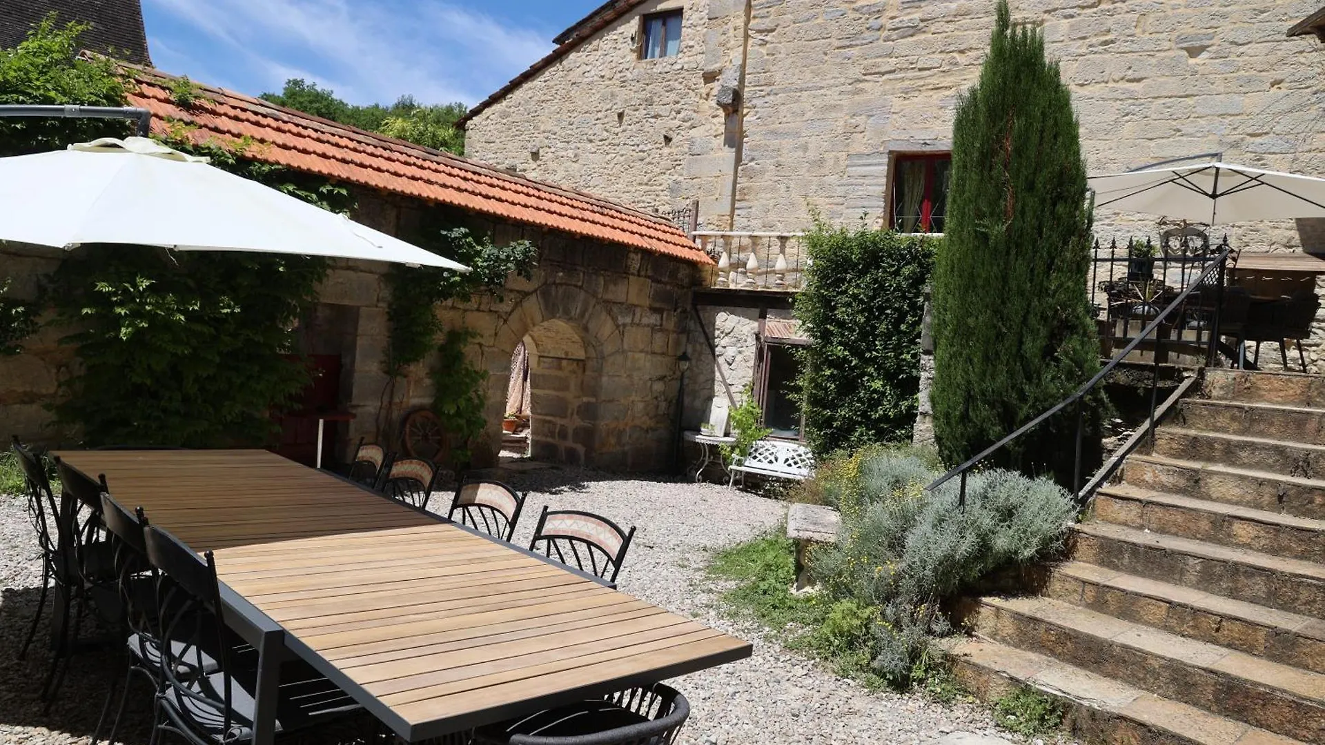 Chateau De St Chamarand - Grand & Petit Gites Saint-Chamarand 0*,  Fransa